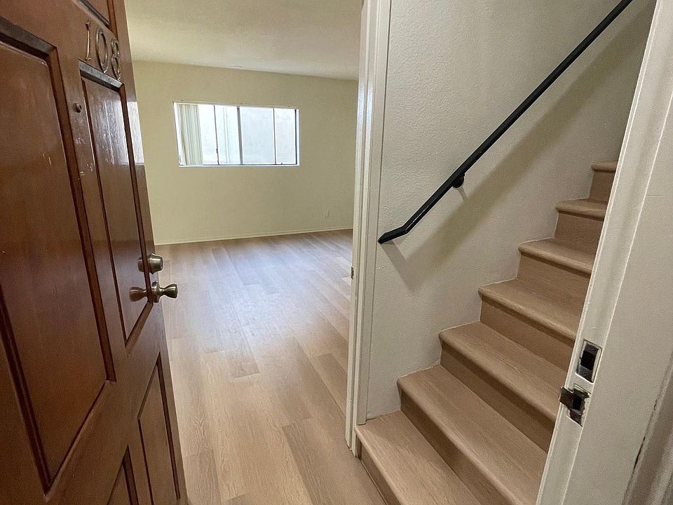 1st image of 12736 Caswell Ave