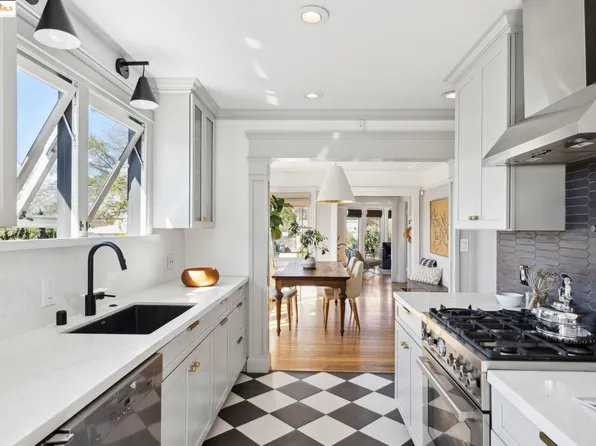 616 Capell St, Oakland, CA 94610