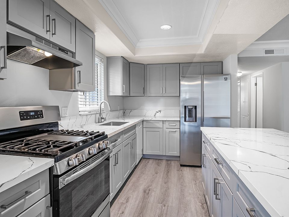 1st image of 413 Avenue G Unit 1