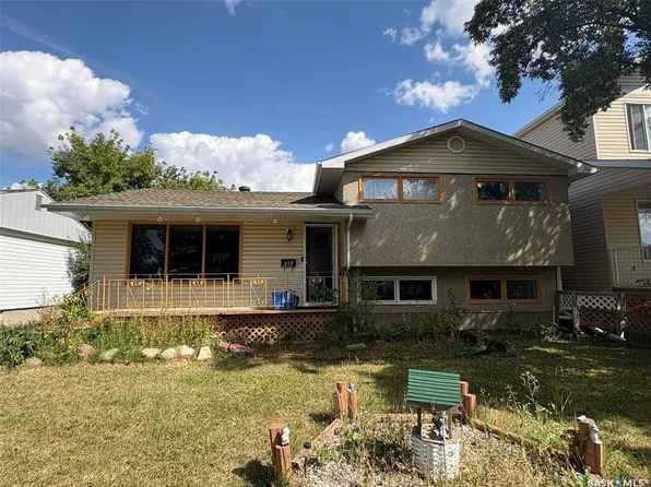 317 HALIFAX STREET, Regina, SK S4R 1T1