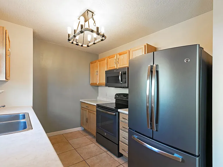 526 Minnesota Ave #B — Photo 8