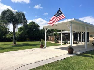 5 Calamondin St, Sebastian, FL 32958