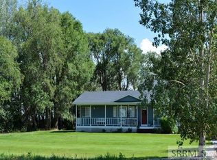 597 E 1500 N, Shelley, ID 83274
