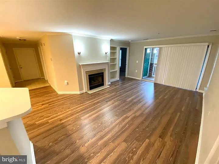 18003 Cloppers Mill Terrace - 15-I — Photo 4