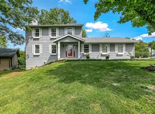 428 Oak Pl, Lake Saint Louis, MO