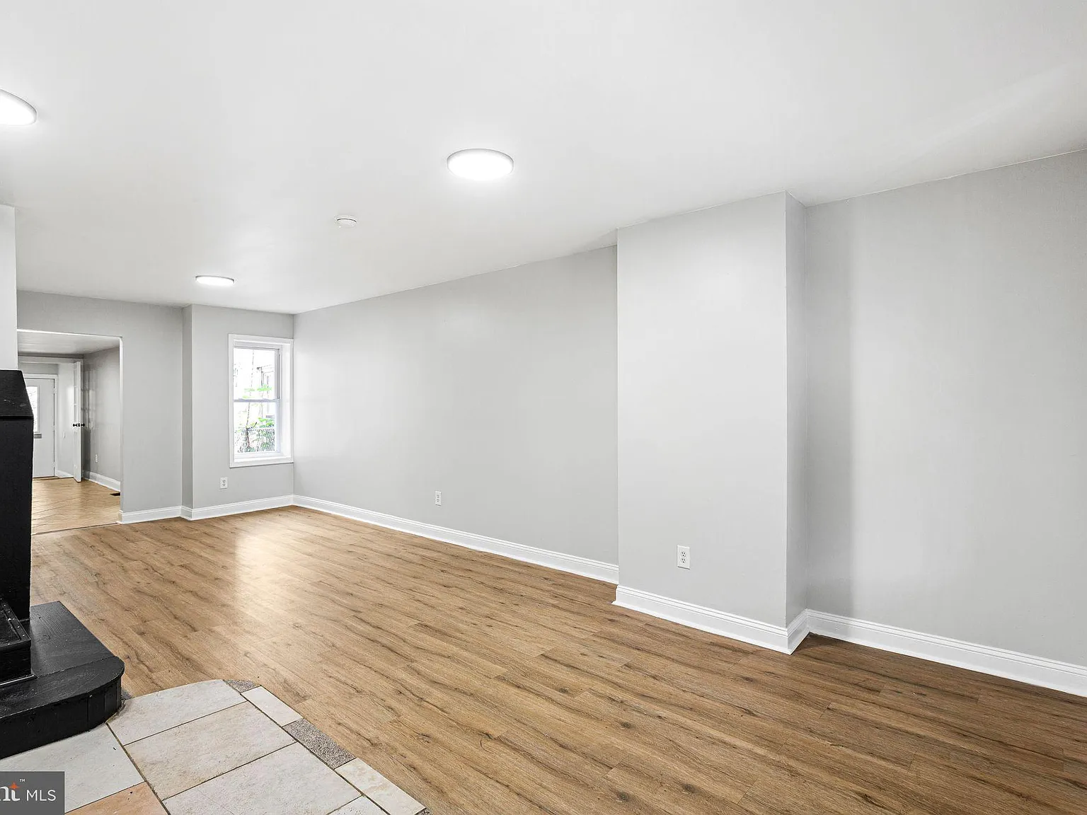 1 bed, 1.0 bath, 1048 sqft, $1,750 — Photo 4