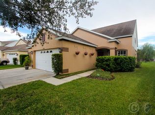 16320 Bridgecrossing Dr, Lithia, FL 33547