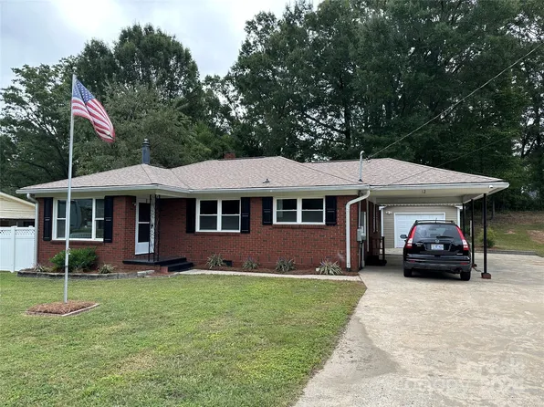 12 Rosedale Dr SW, Concord, NC 28027
