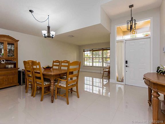 5th image of 1373 SW 179th Ter