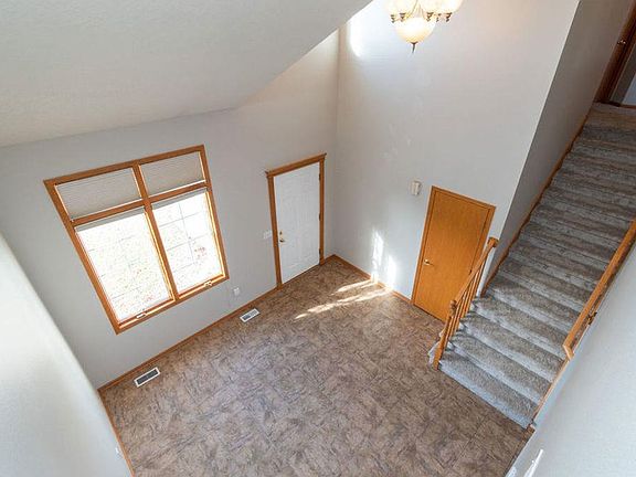 3rd image of 3113 SW Woodfield Ln