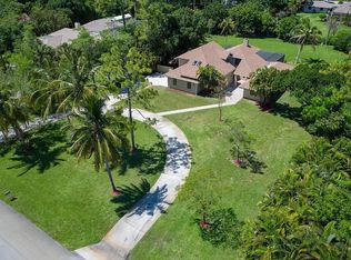 14085 Greentree Trl, Wellington, FL 33414