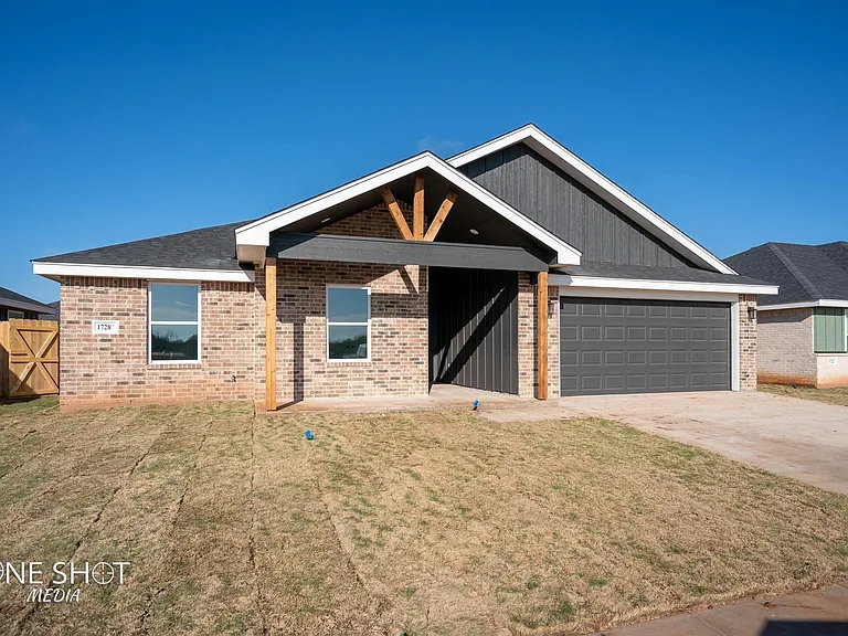 1728 Bandolero Rd — Photo 3
