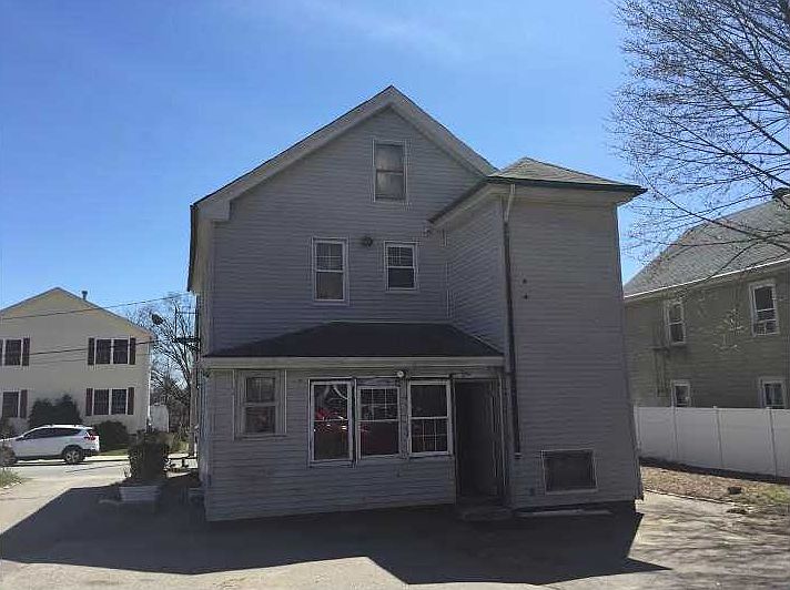2nd image of 26 Peter St