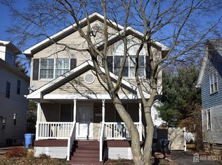 12 Juniper St, Metuchen, NJ 08840
