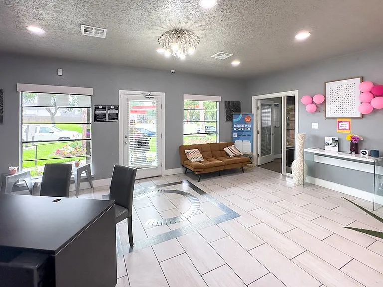 Crosby at Westchase Apartments — Photo 8