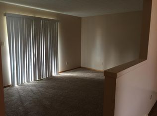 4203 Cottage Grove Rd, Uniontown, OH 44685