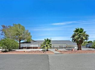 6384 W Desert Inn Rd, Spring Valley, NV 89146