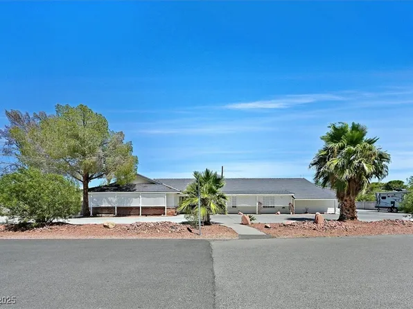 6384 W Desert Inn Rd, Spring Valley, NV 89146