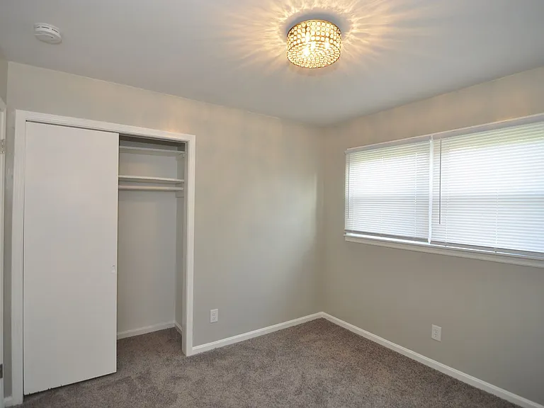 2816 Broadview Dr NW — Photo 9