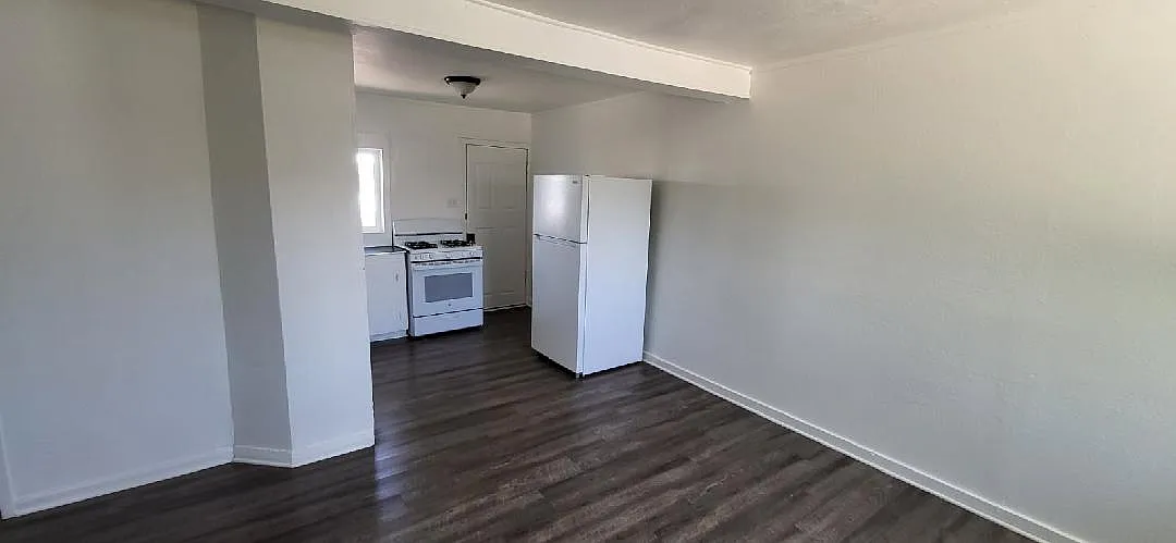 1 bed, 750 sqft, $980 — Photo 2