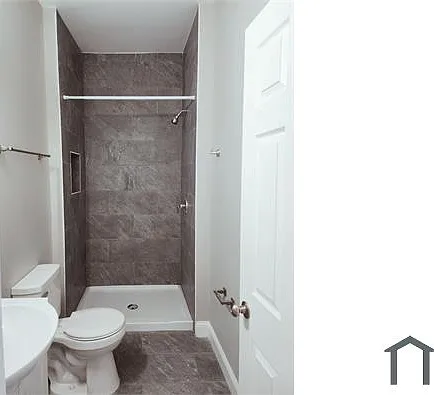 1700 N Ellamont St — Photo 9