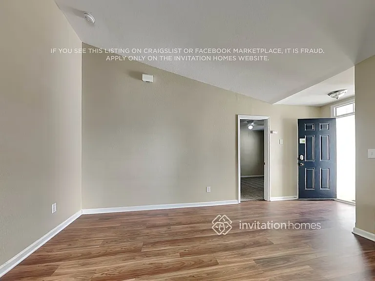 2718 Meadow Knoll Dr — Photo 5