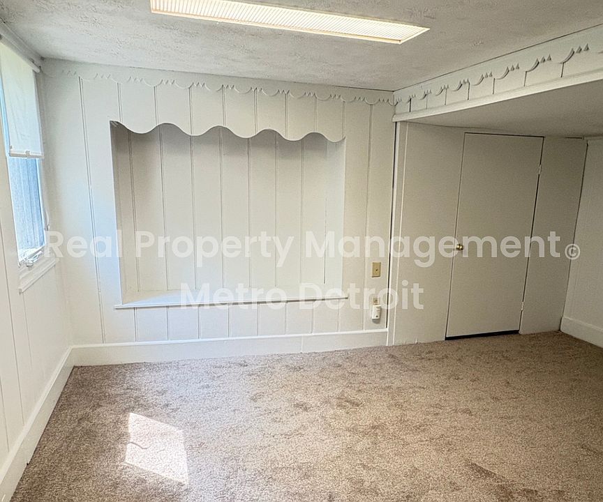 55 1/2 Kensington Blvd, photo 13