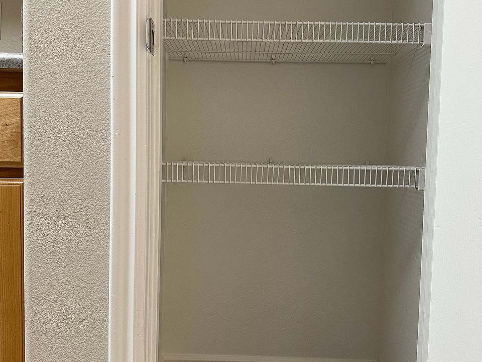 Kitchen pantry