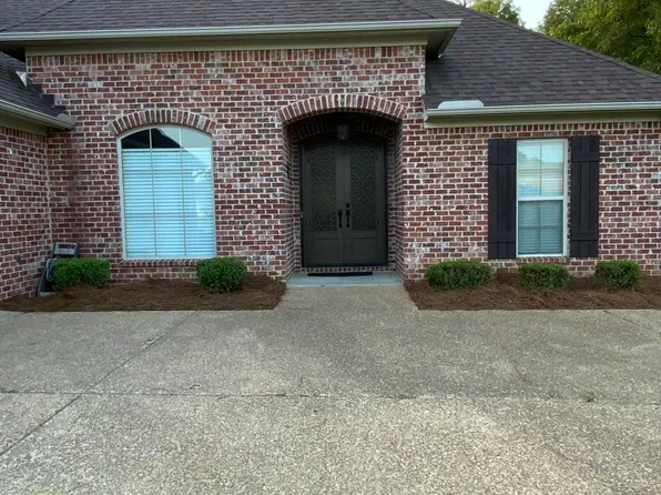 785 Creston Dr, Byram, MS 39272