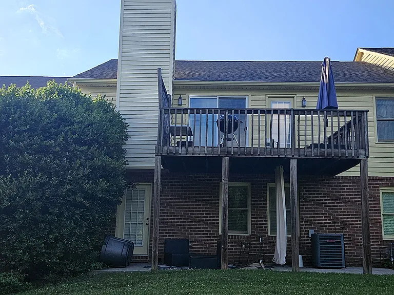 8432 Woodbend Trl — Photo 2