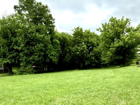 0 Days Rd, Lafayette, TN 37083