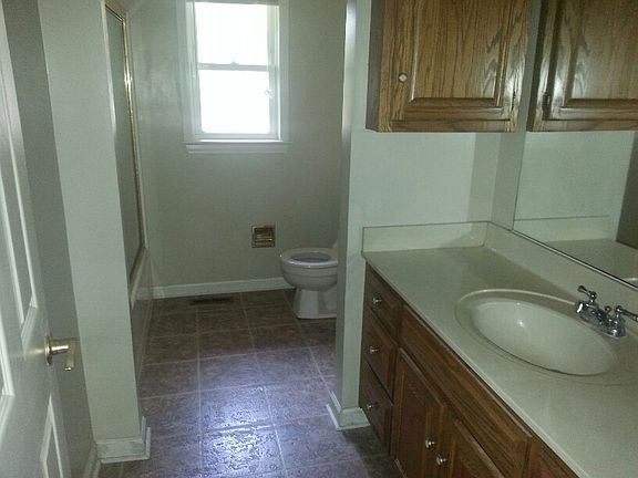 5th image of 5311 Village Garden Dr