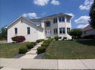 185 Valley View Ln, Dyer, IN 46311