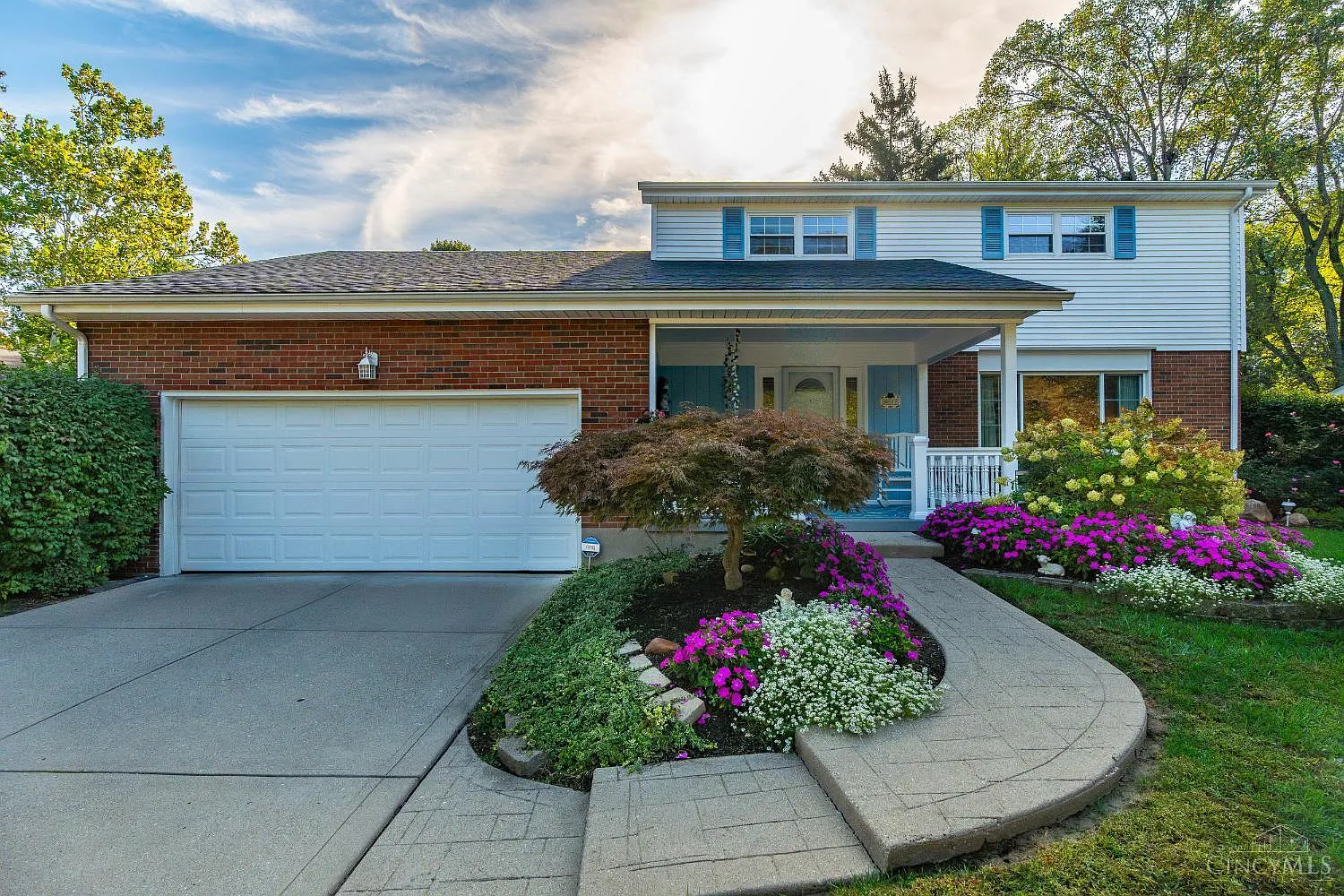 5652 Valley Forge Dr photo 1
