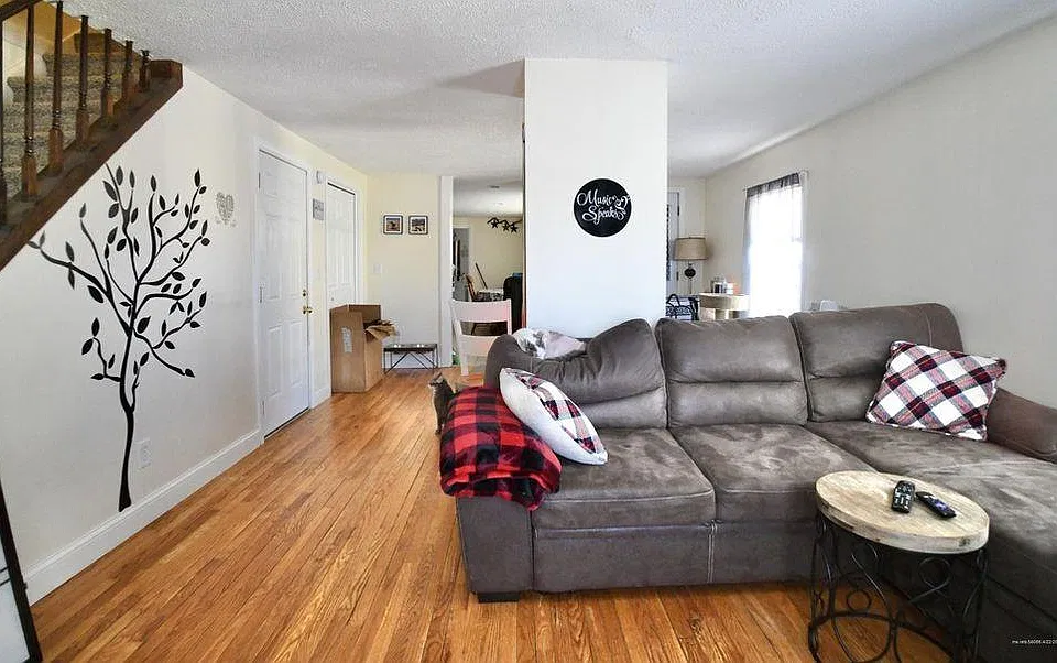 53 Central St #2