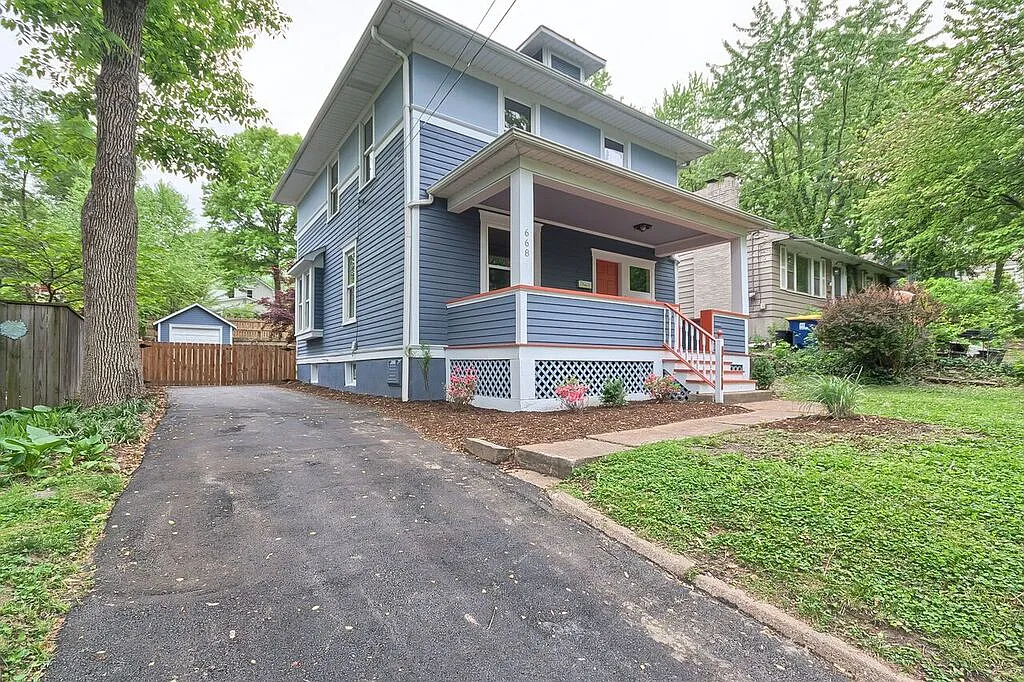 668 Clark Ave photo 1