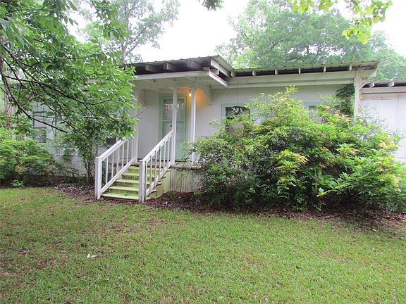 2nd image of 306 Indian Dr