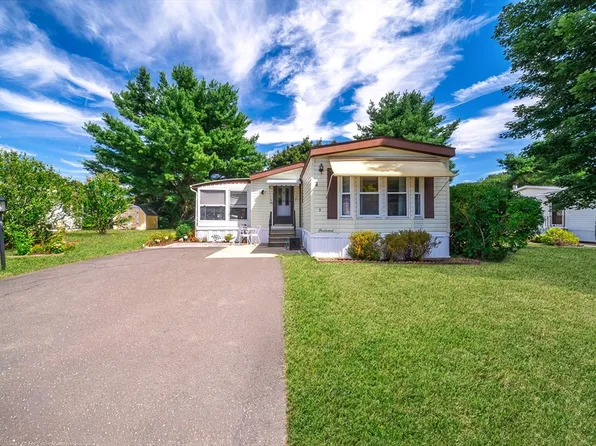 9 Annies Way, West Springfield, MA 01089