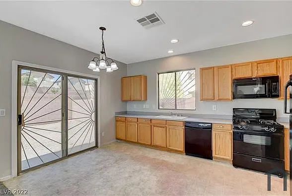 3505 Lonesome Drum St — Photo 38