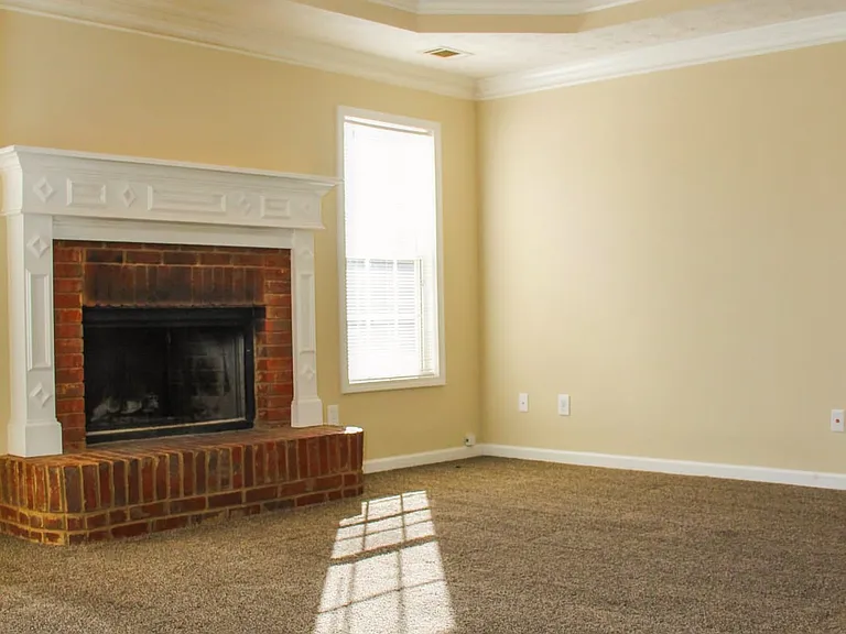 15 Stewart Hollow Ln — Photo 2
