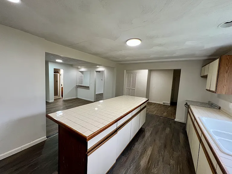 18062 Blandford Rd — Photo 14