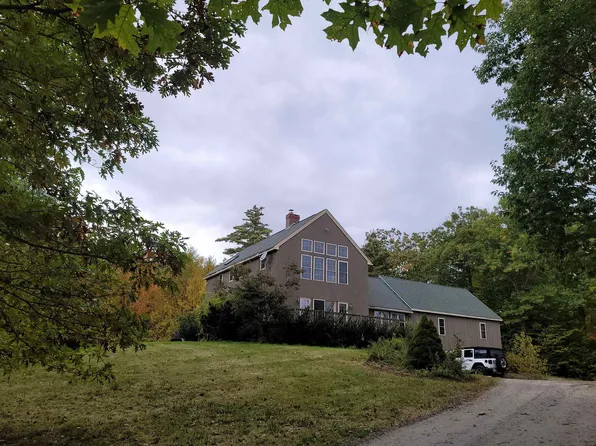 135 Swamp Road, Epsom, NH 03234
