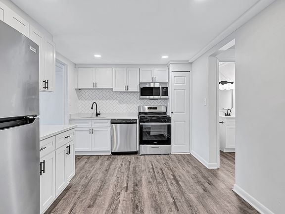 3rd image of 2109 Newton Rd #W-2124