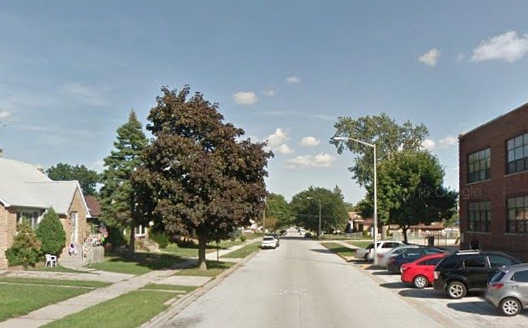 2nd image of 424 156th Pl