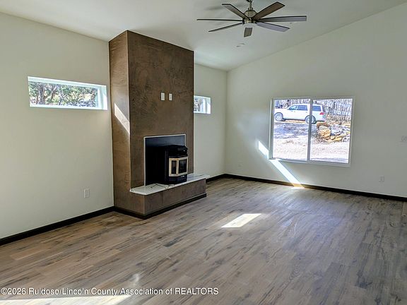 4th image of 102 Cummings Dr