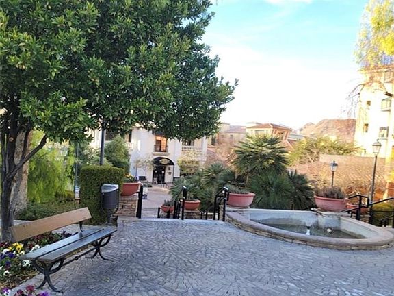 3rd image of 30 Strada Di Villaggio #631