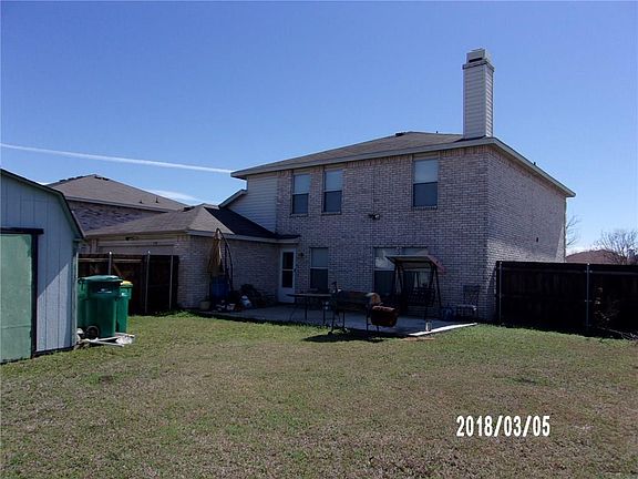 4th image of 711 Lowe Dr