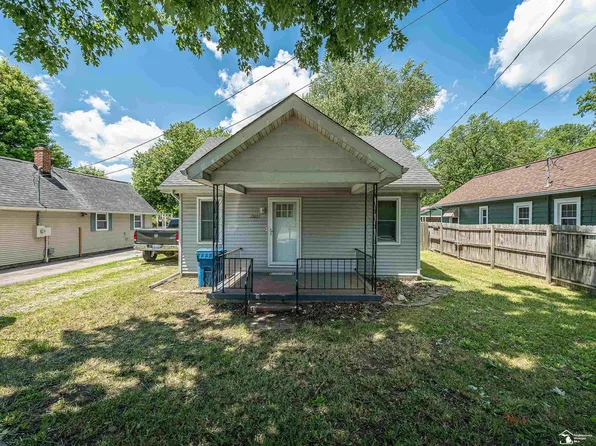 13023 S Dixie Hwy, La Salle, MI 48145