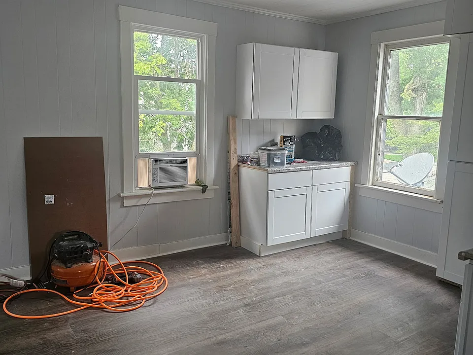 430 W Main St