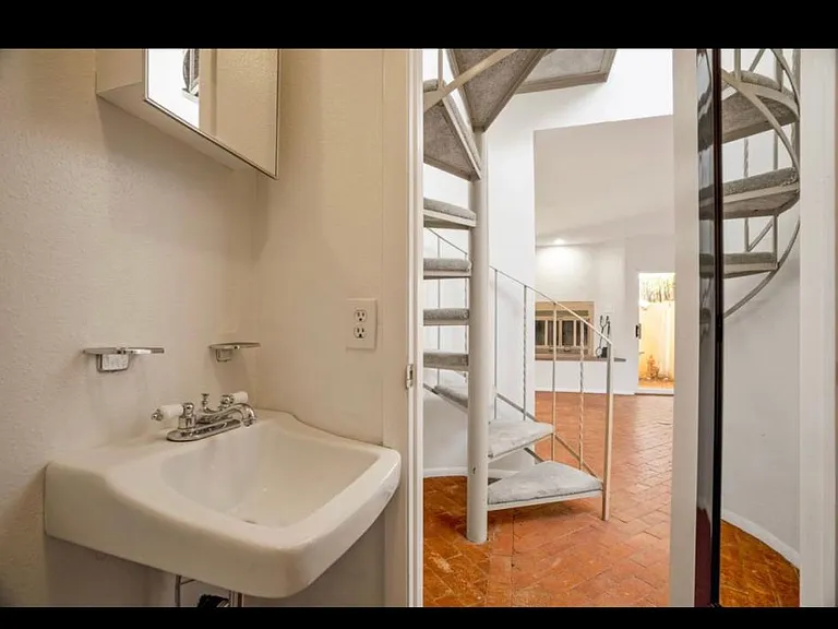 1339 Pacheco Ct #6 — Photo 9